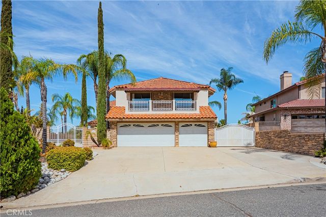 30431 Sparkle Drive, Canyon Lake, CA 92587