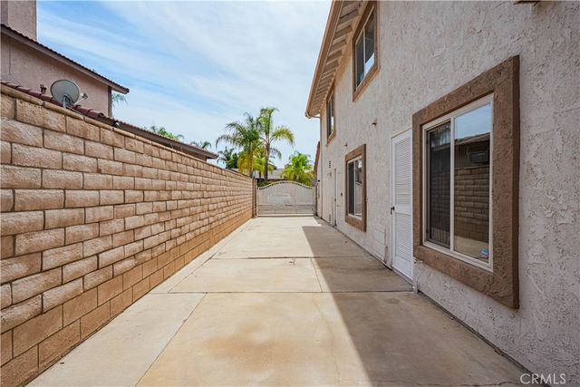 30431 Sparkle Drive, Canyon Lake, CA 92587