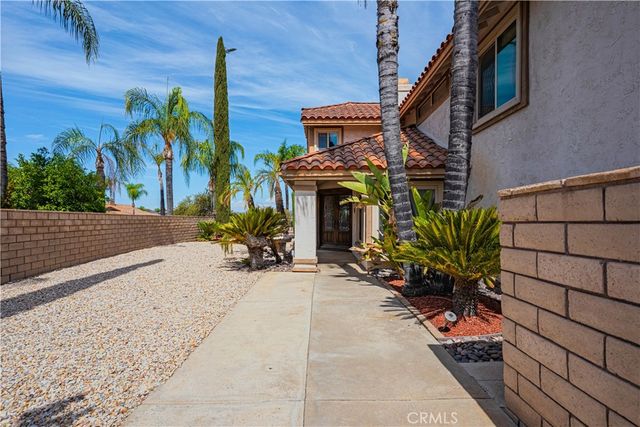 30431 Sparkle Drive, Canyon Lake, CA 92587