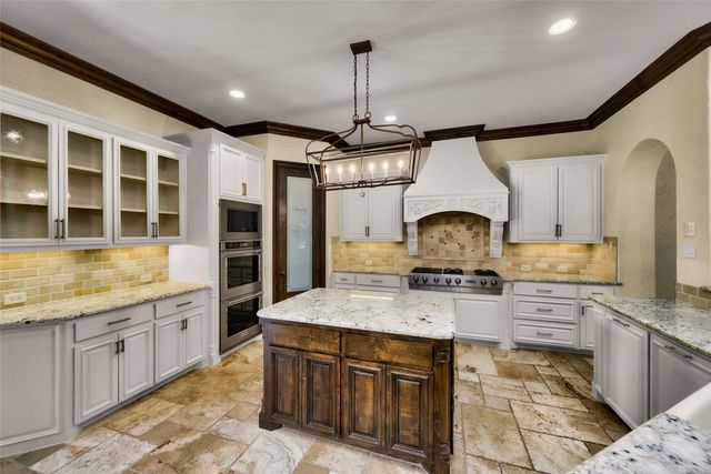 1739 Bison Meadow Lane, Heath, TX 75032