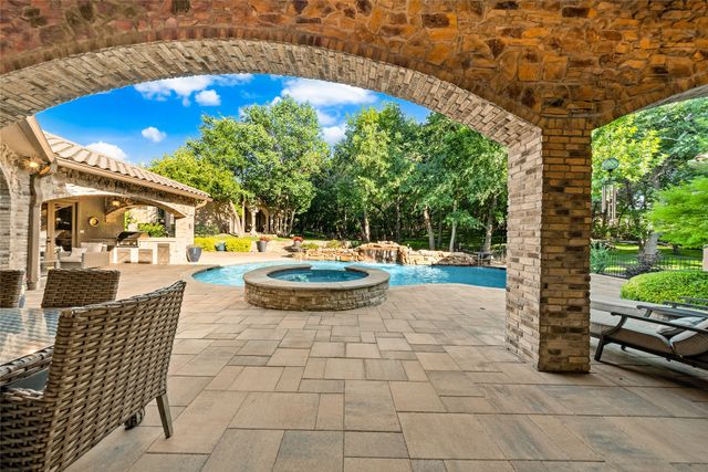1739 Bison Meadow Lane, Heath, TX 75032
