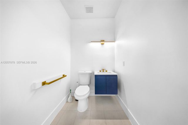 10421 NW 28th Street D106, Doral, FL 33172