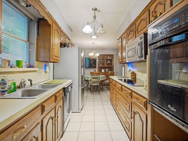 7133 Bayberry Lane, Dallas, TX 75249