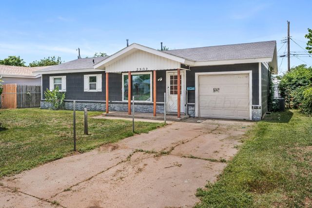 2902 PRYOR Street, Amarillo, TX 79103