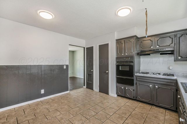 2902 PRYOR Street, Amarillo, TX 79103