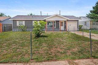 2902 PRYOR Street, Amarillo, TX 79103