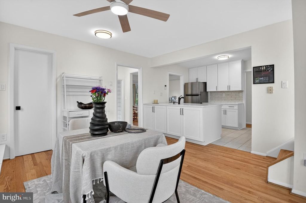 Image 10 of property listing at 6310 E HALBERT RD, Bethesda, MD 20817