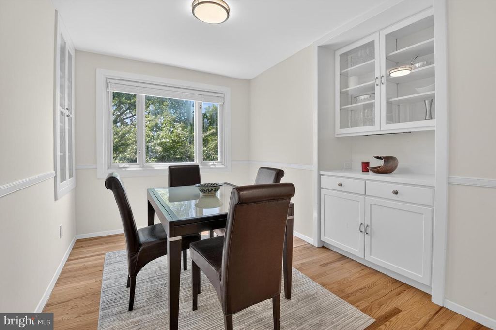 Image 13 of property listing at 6310 E HALBERT RD, Bethesda, MD 20817