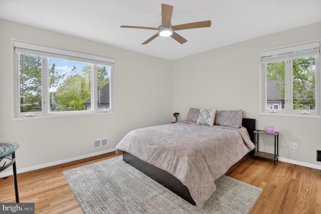 Image 17 of property listing at 6310 E HALBERT RD, Bethesda, MD 20817