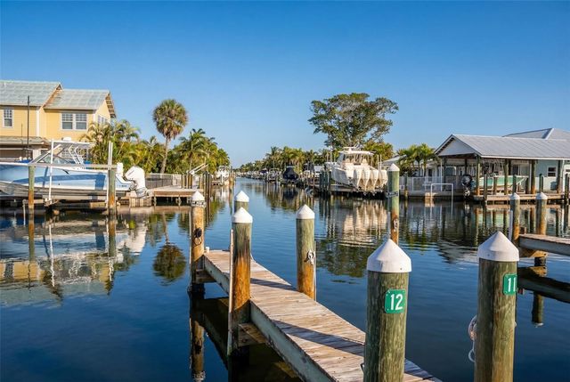 412 73RD STREET, Holmes Beach, FL 34217