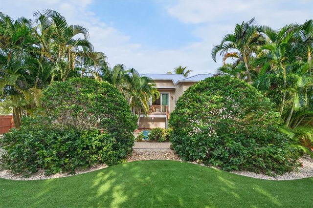 412 73RD STREET, Holmes Beach, FL 34217