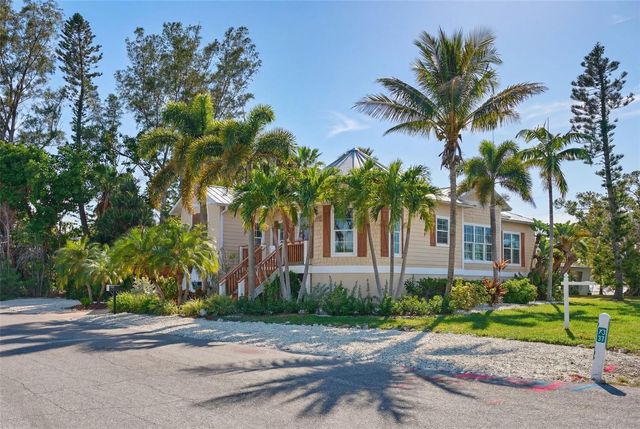 412 73RD STREET, Holmes Beach, FL 34217