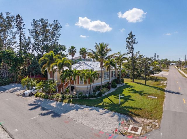 412 73RD STREET, Holmes Beach, FL 34217