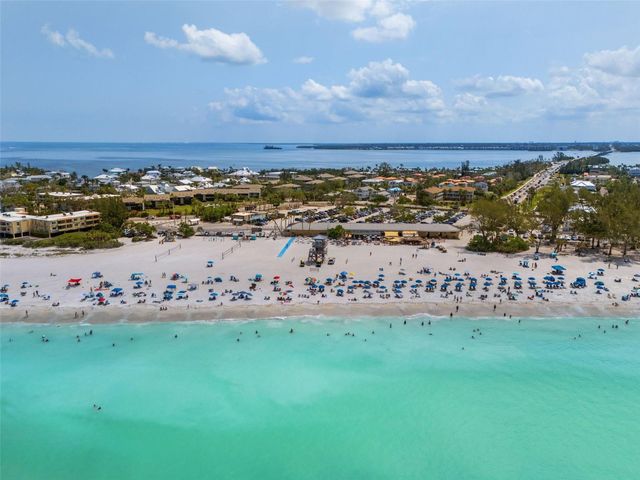 412 73RD STREET, Holmes Beach, FL 34217