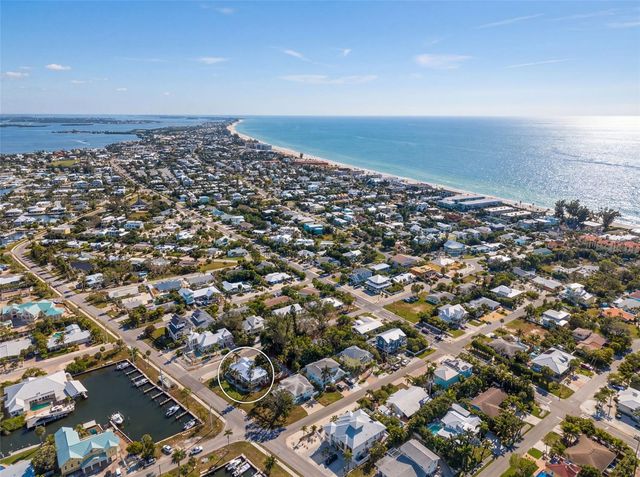 412 73RD STREET, Holmes Beach, FL 34217