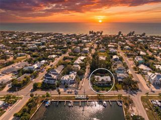 412 73RD STREET, Holmes Beach, FL 34217