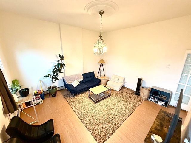 439 Cambridge St. 3, Cambridge, MA 02141