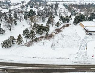 12502 W Corunna Road, Lennon Village, MI 48449