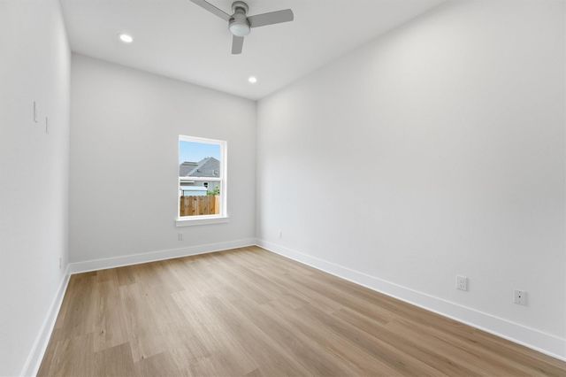 408 E 34th Street, Houston, TX 77018