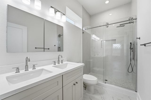 408 E 34th Street, Houston, TX 77018