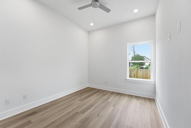 408 E 34th Street, Houston, TX 77018