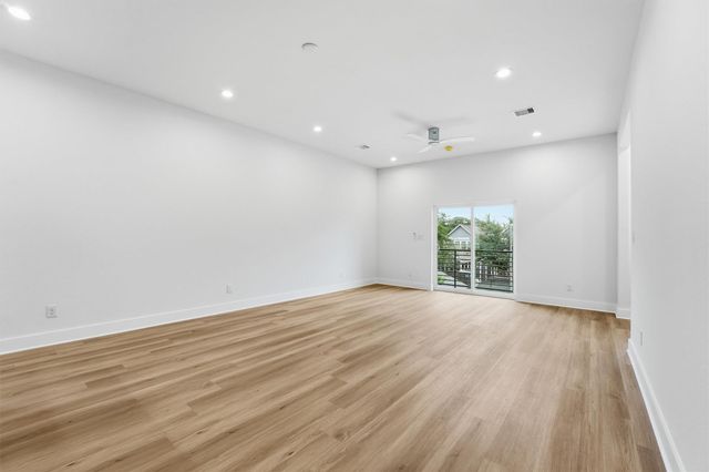 408 E 34th Street, Houston, TX 77018