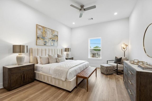 408 E 34th Street, Houston, TX 77018