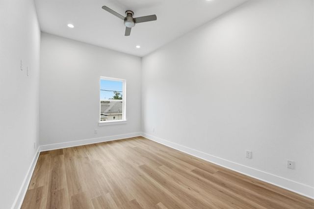 408 E 34th Street, Houston, TX 77018
