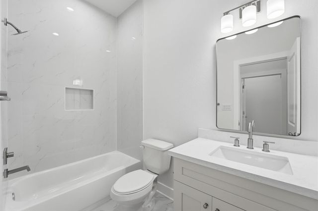 408 E 34th Street, Houston, TX 77018