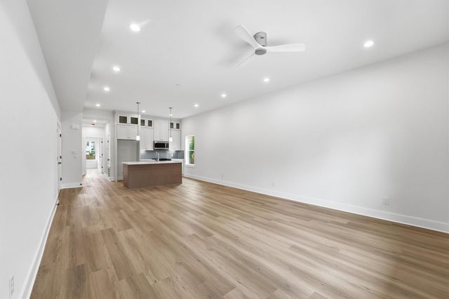 408 E 34th Street, Houston, TX 77018