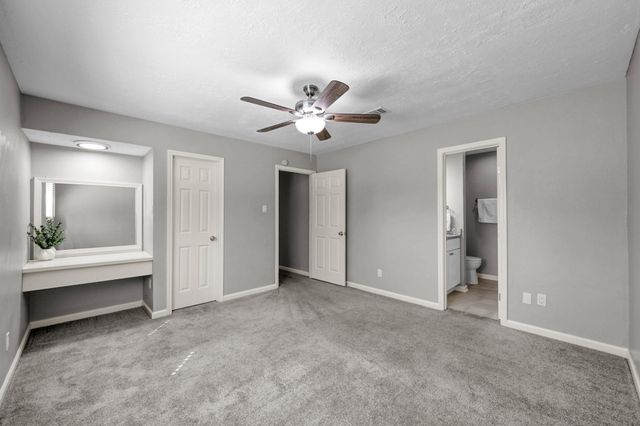 8226 Autumn Willow Drive, Tomball, TX 77375