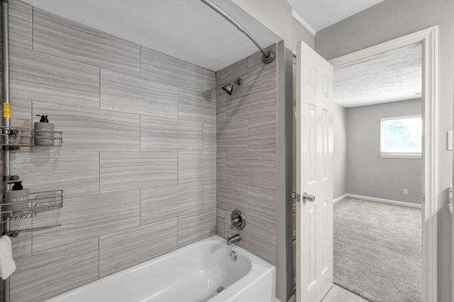 8226 Autumn Willow Drive, Tomball, TX 77375