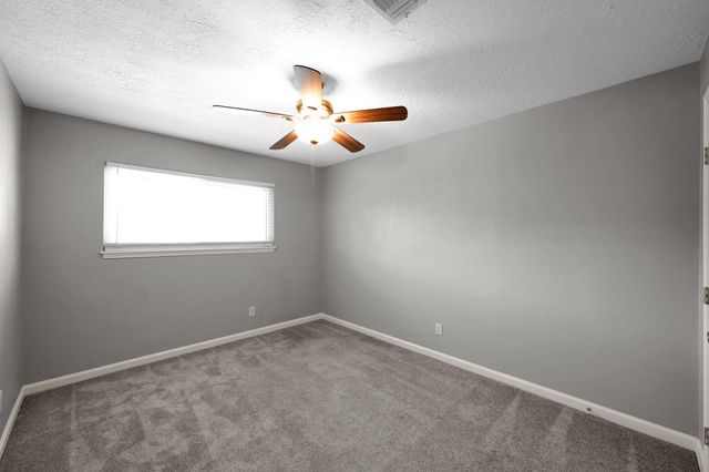 8226 Autumn Willow Drive, Tomball, TX 77375