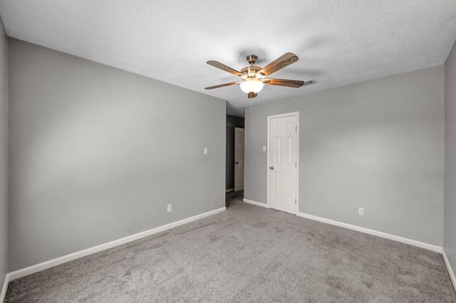 8226 Autumn Willow Drive, Tomball, TX 77375