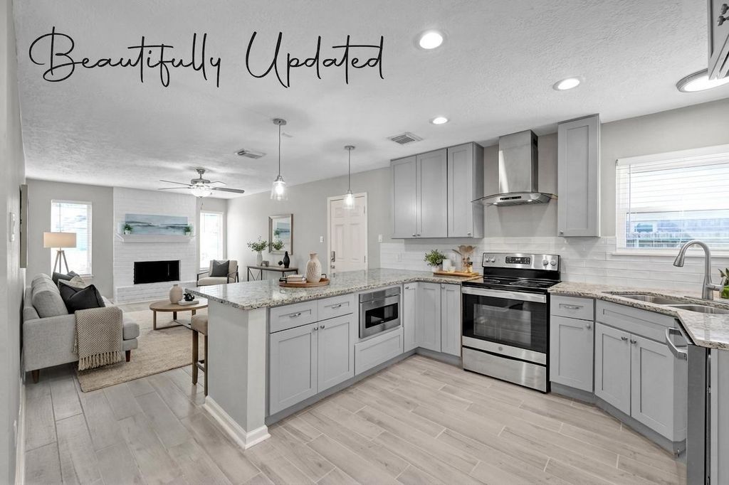 8226 Autumn Willow Drive, Tomball, TX 77375