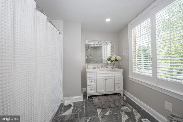 602 MONTGOMERY SCHOOL LN, Wynnewood, PA 19096