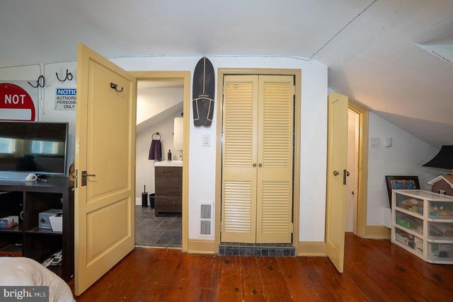 602 MONTGOMERY SCHOOL LN, Wynnewood, PA 19096