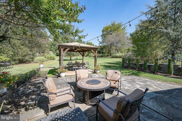 602 MONTGOMERY SCHOOL LN, Wynnewood, PA 19096