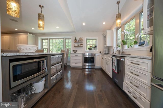 602 MONTGOMERY SCHOOL LN, Wynnewood, PA 19096