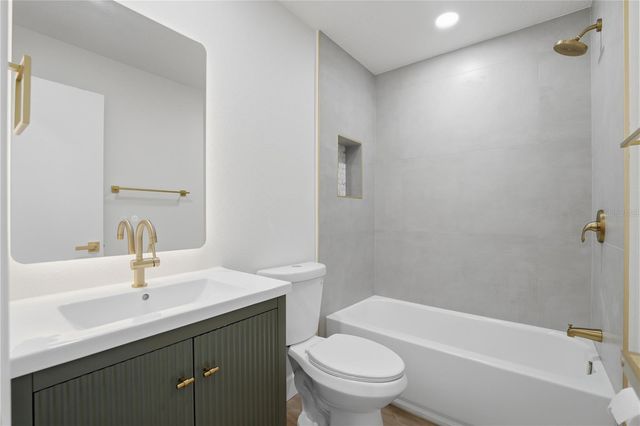 13031 SAN DIEGO WOODS LANE, Orlando, FL 32824