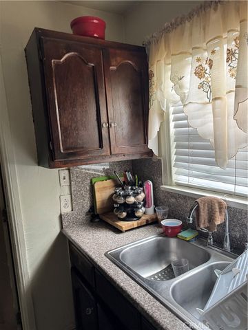 5121 E 60th Street, Maywood, CA 90270