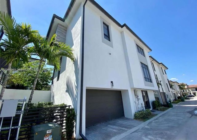 8256 NW 48th ter, Doral, FL 33166