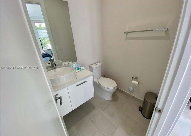 8256 NW 48th ter, Doral, FL 33166