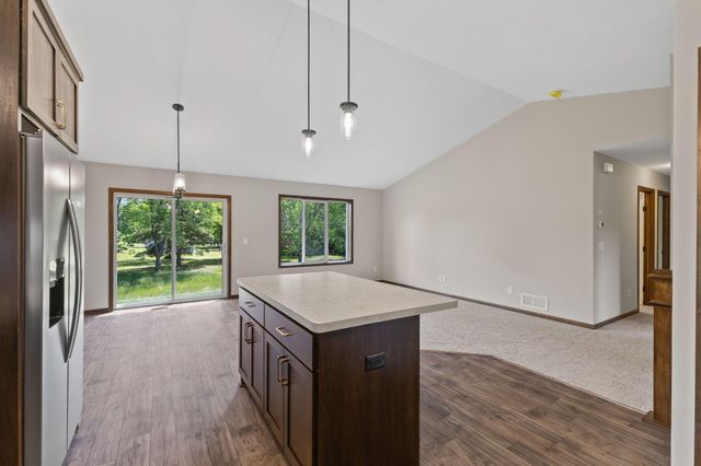 520 Lois Lane, Lino Lakes, MN 55014