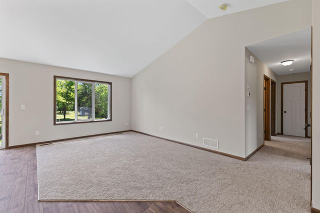 520 Lois Lane, Lino Lakes, MN 55014