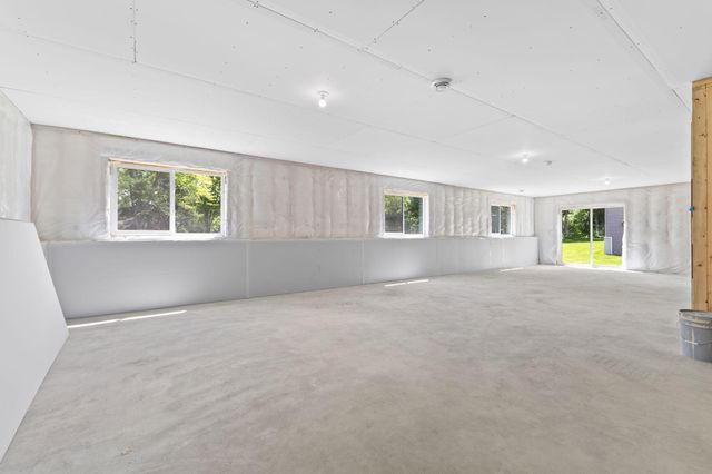 520 Lois Lane, Lino Lakes, MN 55014