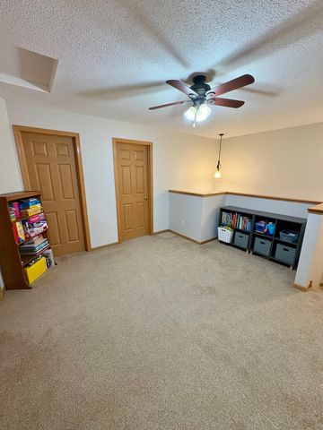 3128 Juniper Lane F, Woodbury, MN 55125