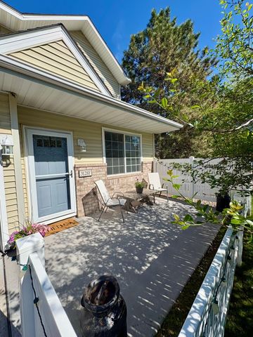 3128 Juniper Lane F, Woodbury, MN 55125