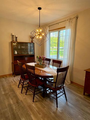 3128 Juniper Lane F, Woodbury, MN 55125