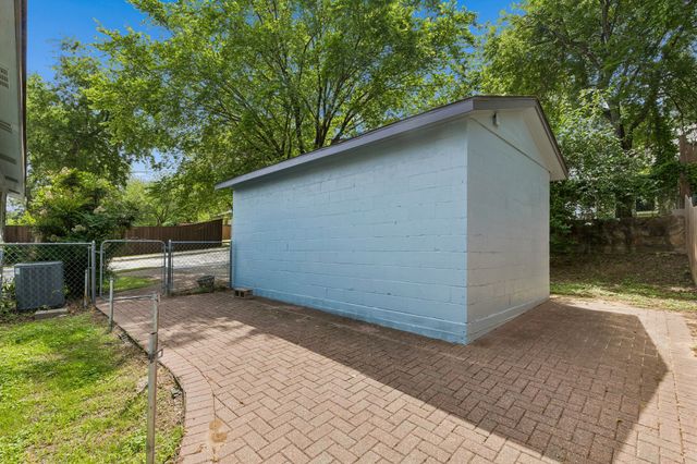 1516 Baxley Street, Carrollton, TX 75006